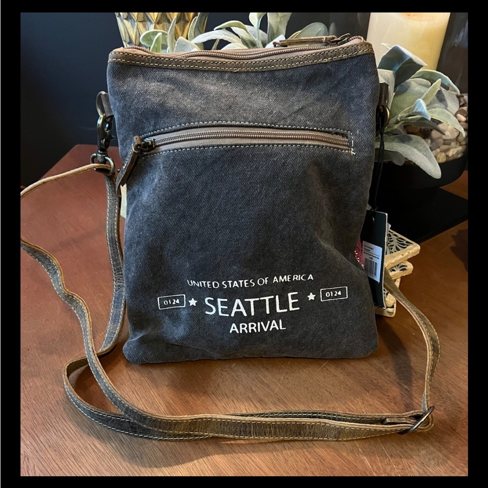 MYRA My Sunset Crossbody Seattle Arrival Aztec Tapestry Leather Purse